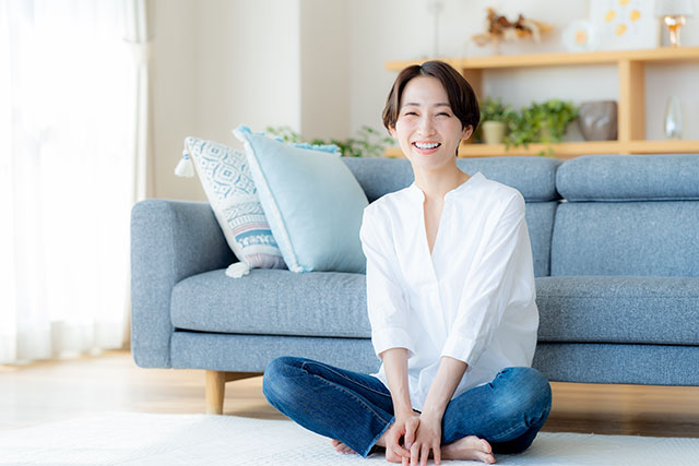 笑顔の女性